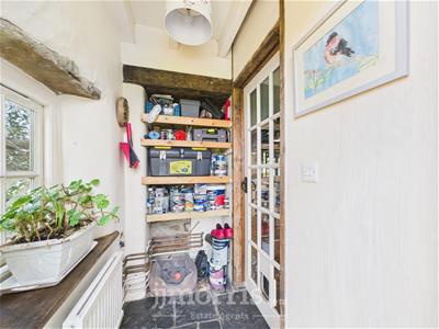Walk in Pantry